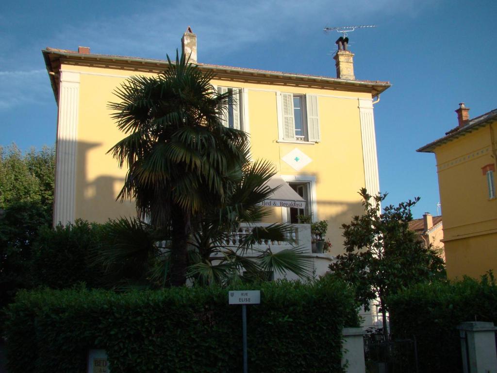 Aux 3 Lits Qui Chantent - Au Village Vence Exterior foto